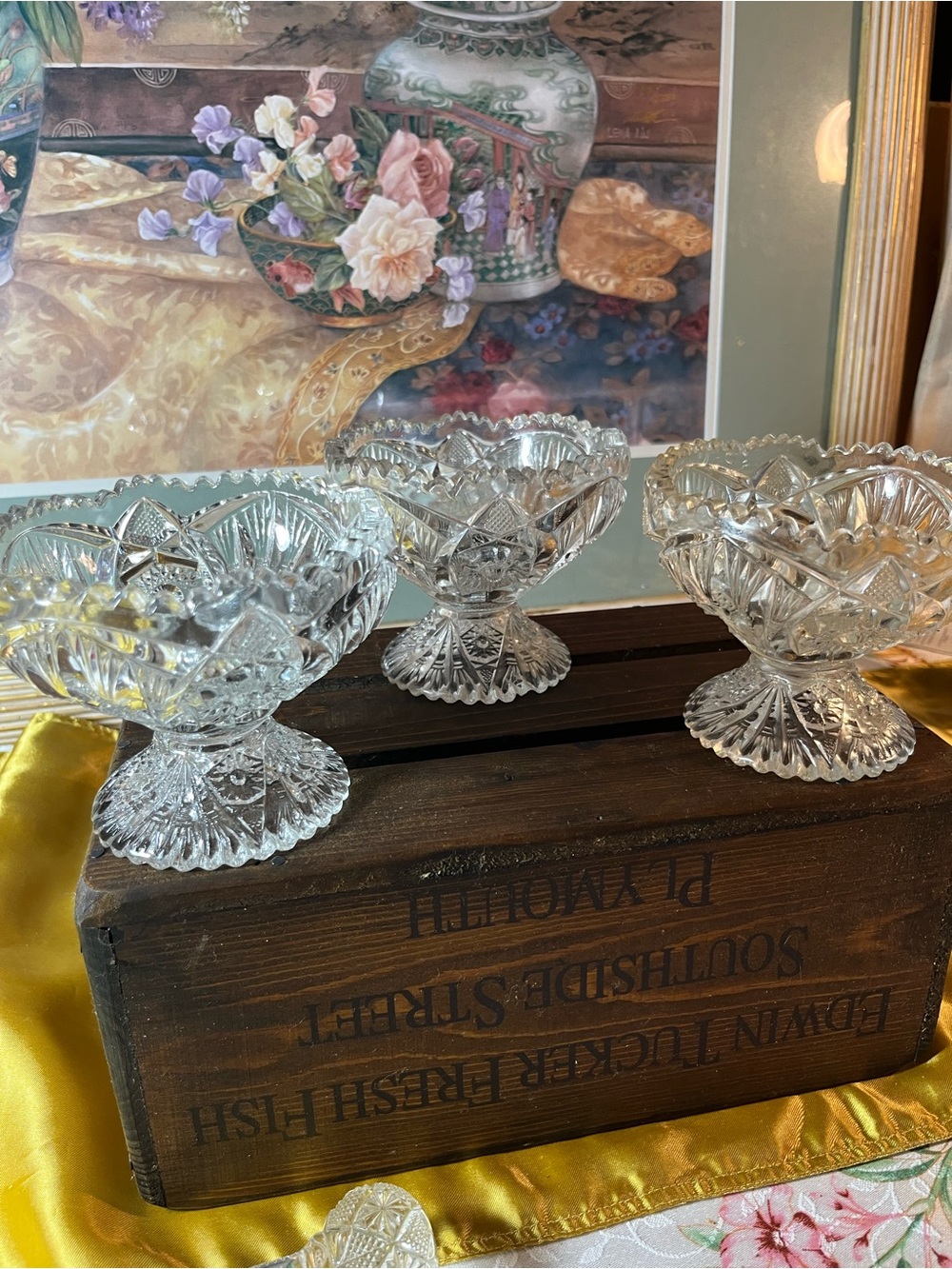 Crystal Glass Compote Dish - Clear Cut-Glass Accent Bowl